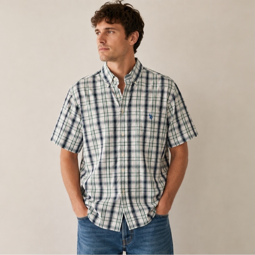U.S. Polo Assn. Men's 100% Cotton Green and Navy Plaid Shirt. Size large.